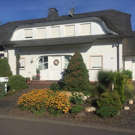 Ferienwohnung Hetzerath Bagian luar foto